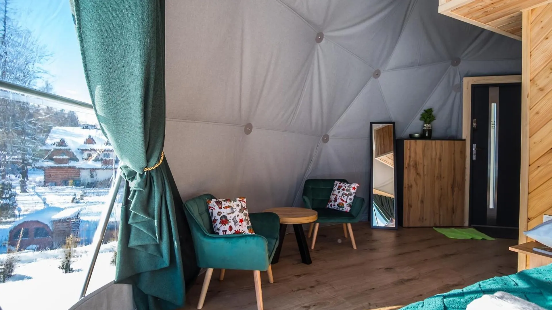 Glamp Mala Laka Jacuzzi & Sauna Zakopane Luxury tent