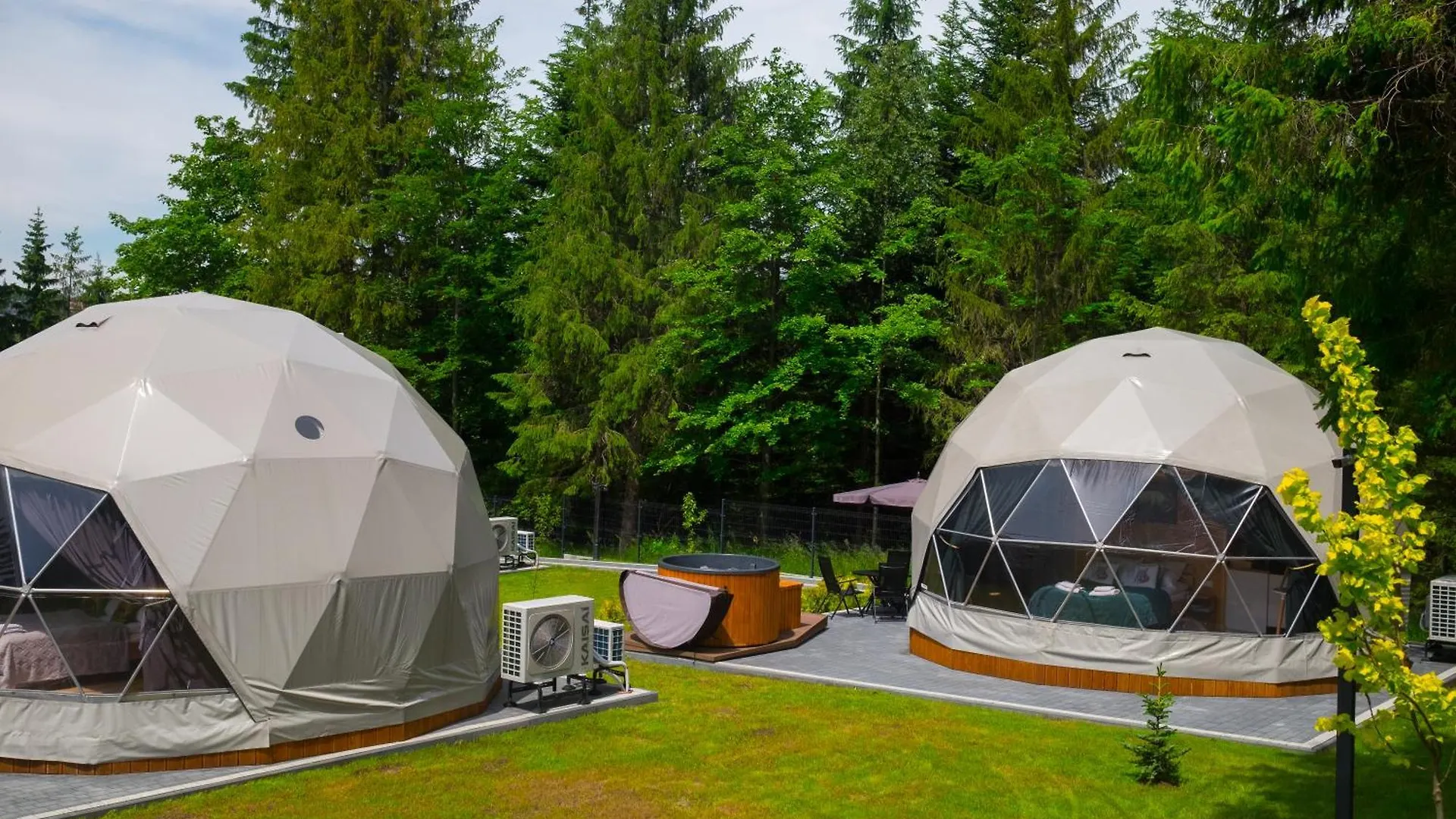 Glamp Mala Laka Jacuzzi & Sauna 扎科帕内 豪华帐篷