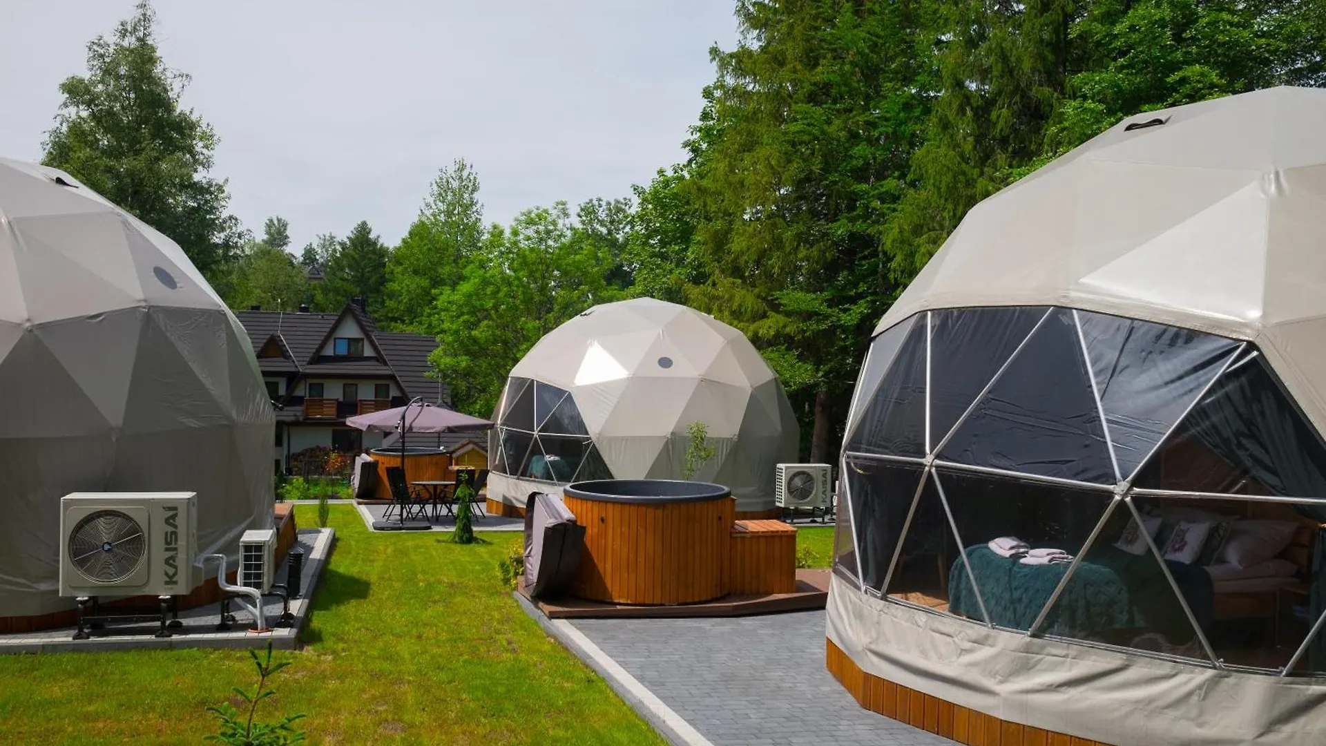 Glamp Mala Laka Jacuzzi & Sauna 扎科帕内 豪华帐篷